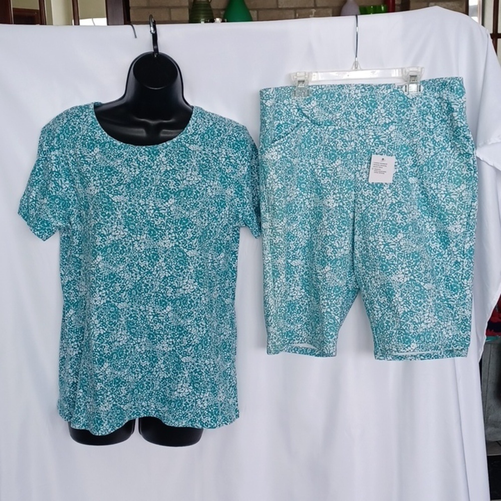 NWT CROFT&BARROW Women Mid Rise Stretchy Floral Blue Bermuda Shorts set, M, teal